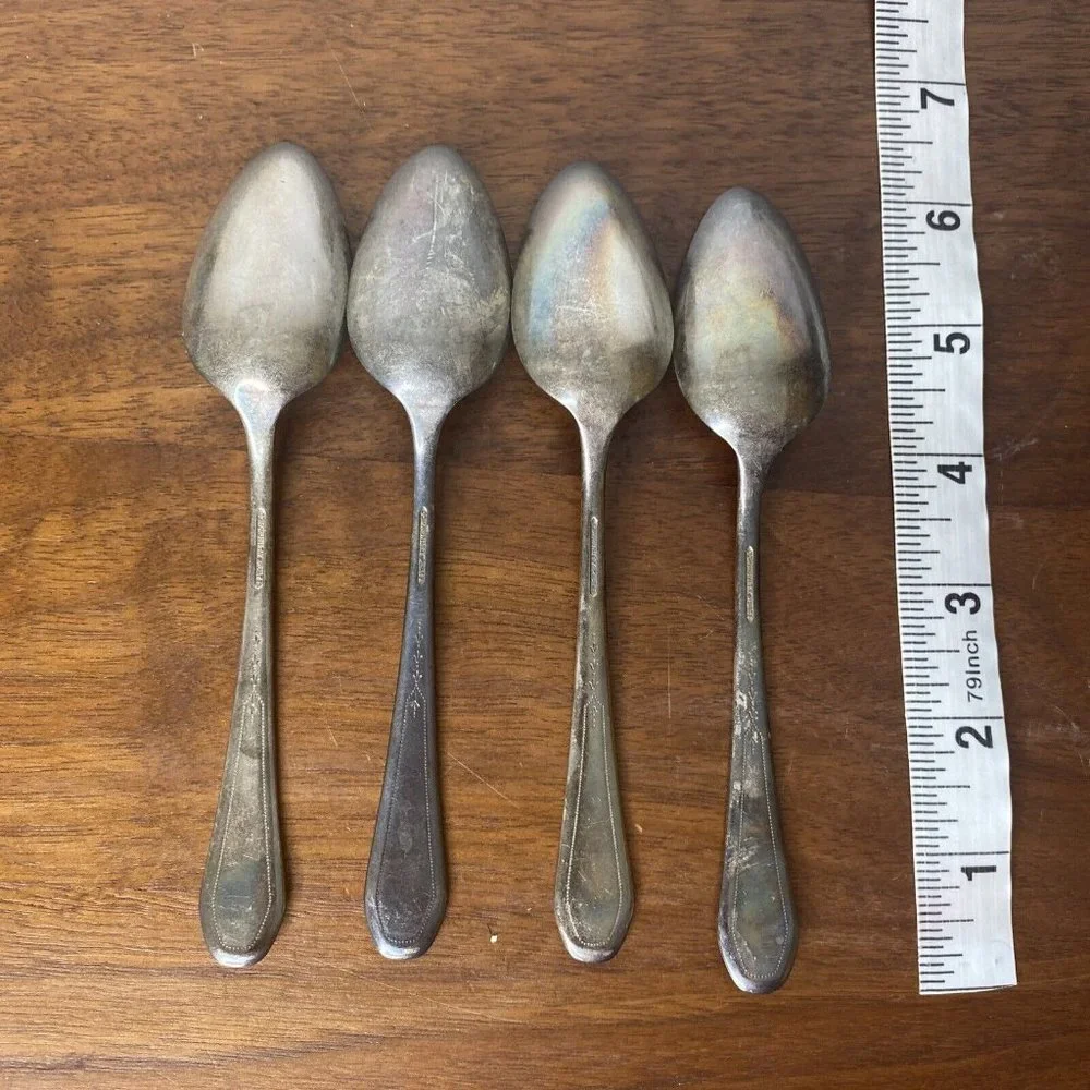 4 Teaspoons Oneida Community FRIENDSHIP aka MEDALITY 1932 Tudor Plate Art Deco